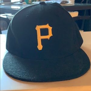 Black Pittsburgh Pirates New Era Fitted cap